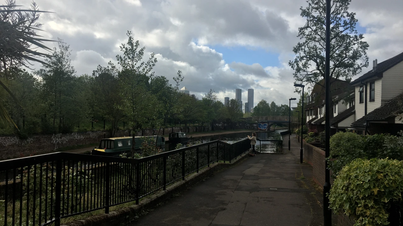 Regent_s Canal, Mile End